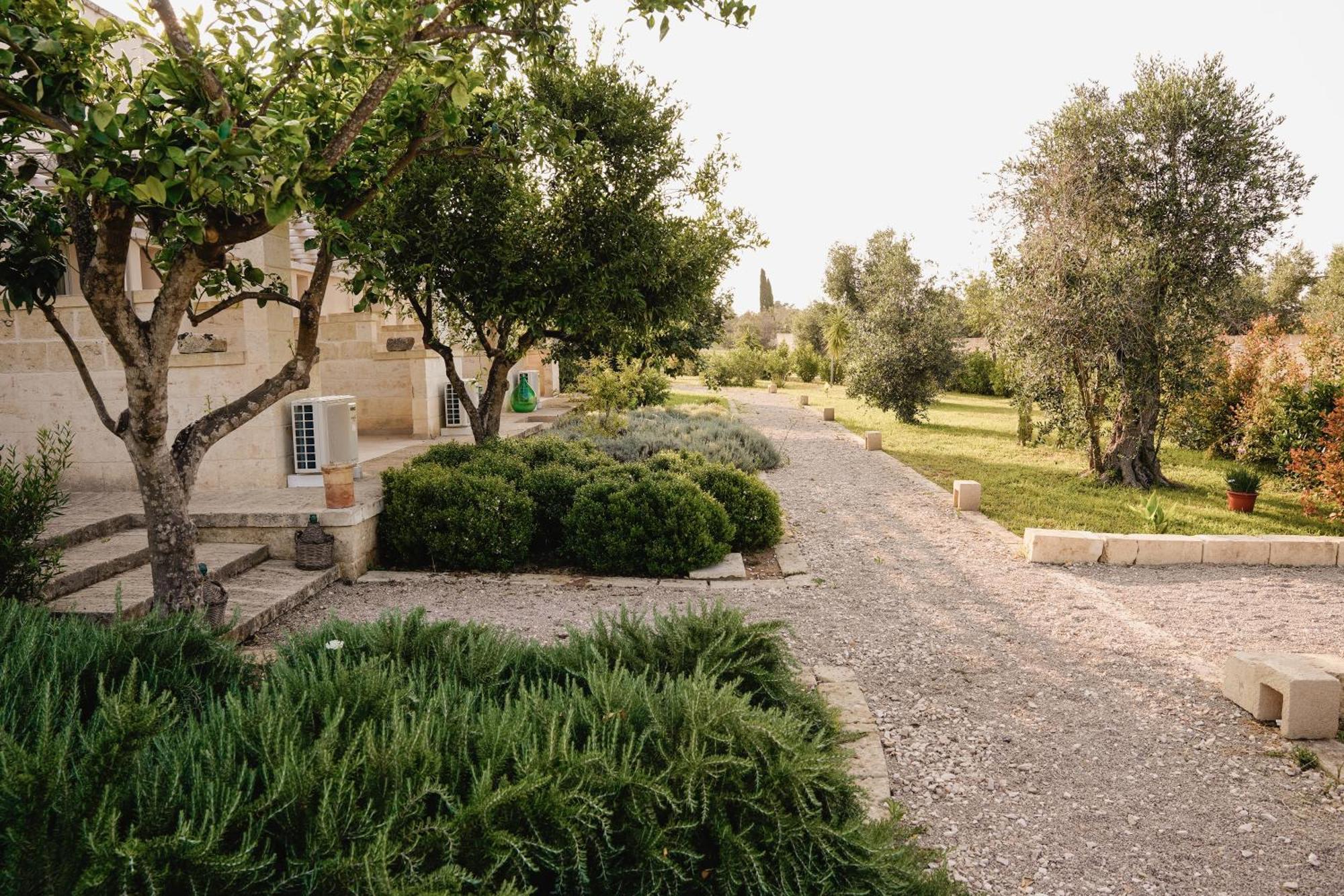 San Lorenzo Camere&Suites Lizzanello Esterno foto