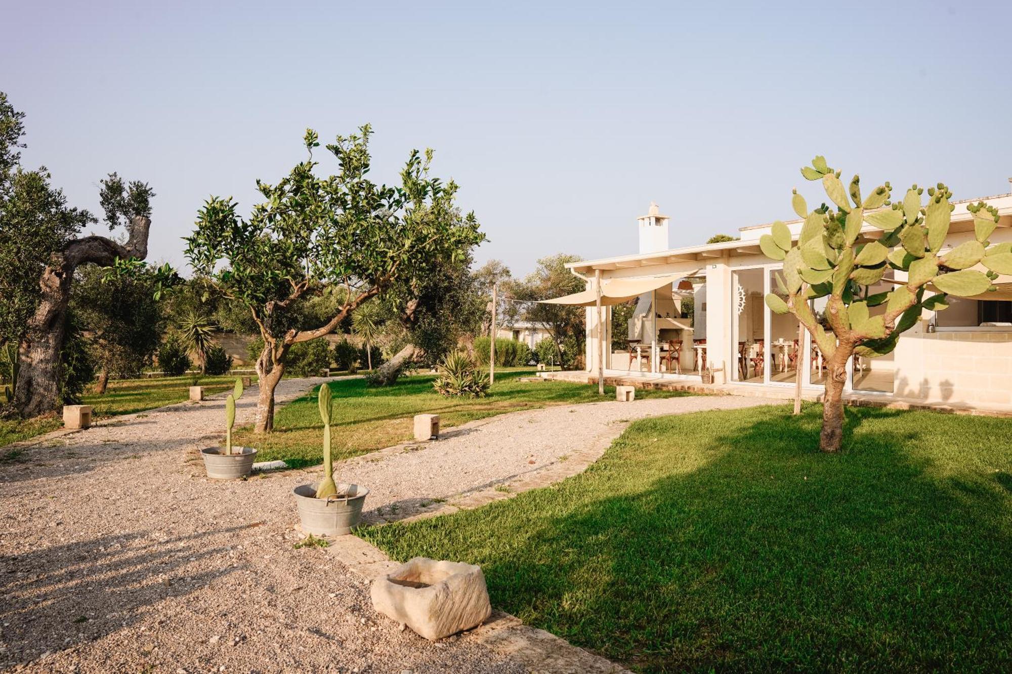 San Lorenzo Camere&Suites Lizzanello Esterno foto